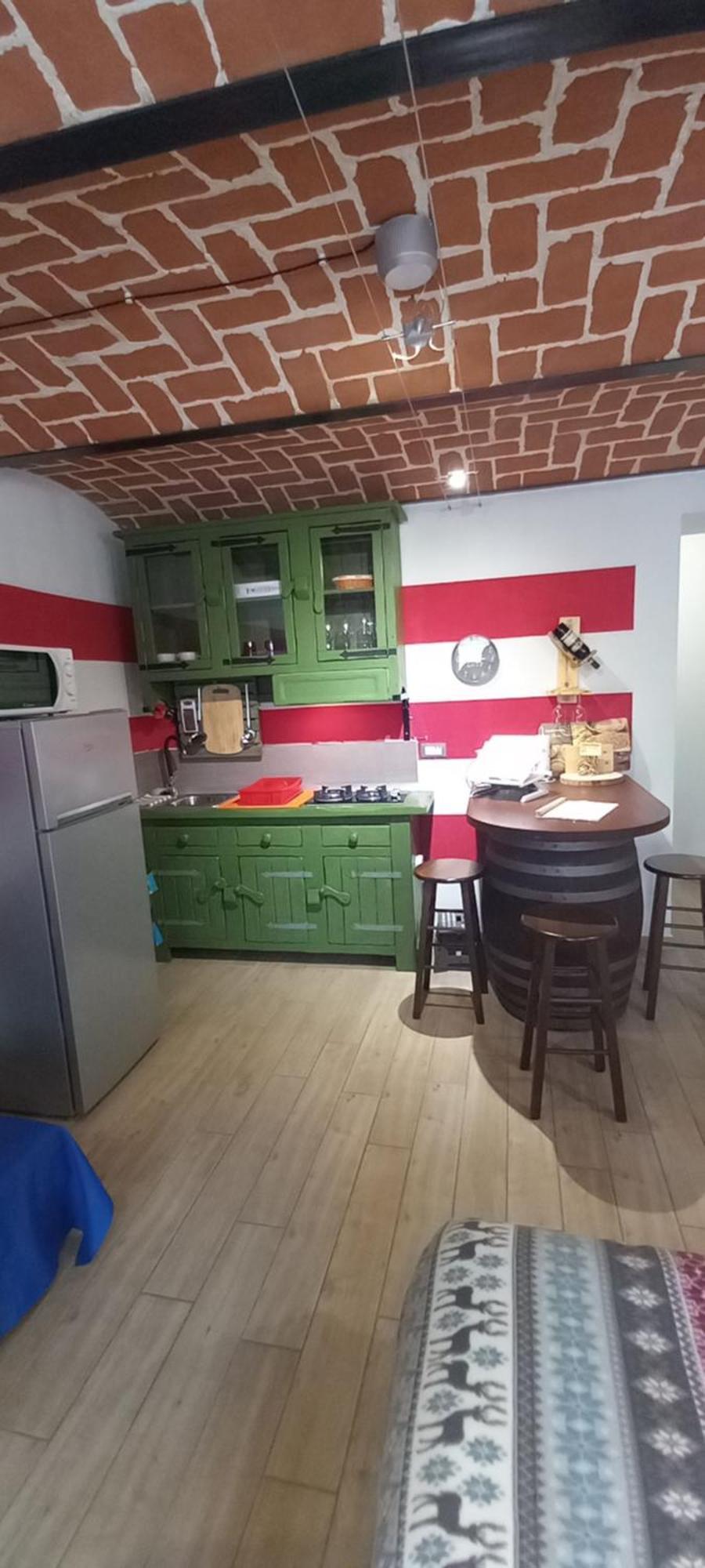 Casa Appartamento Vacanze La Fermata Delle Rondini Castello di Annone Exteriör bild