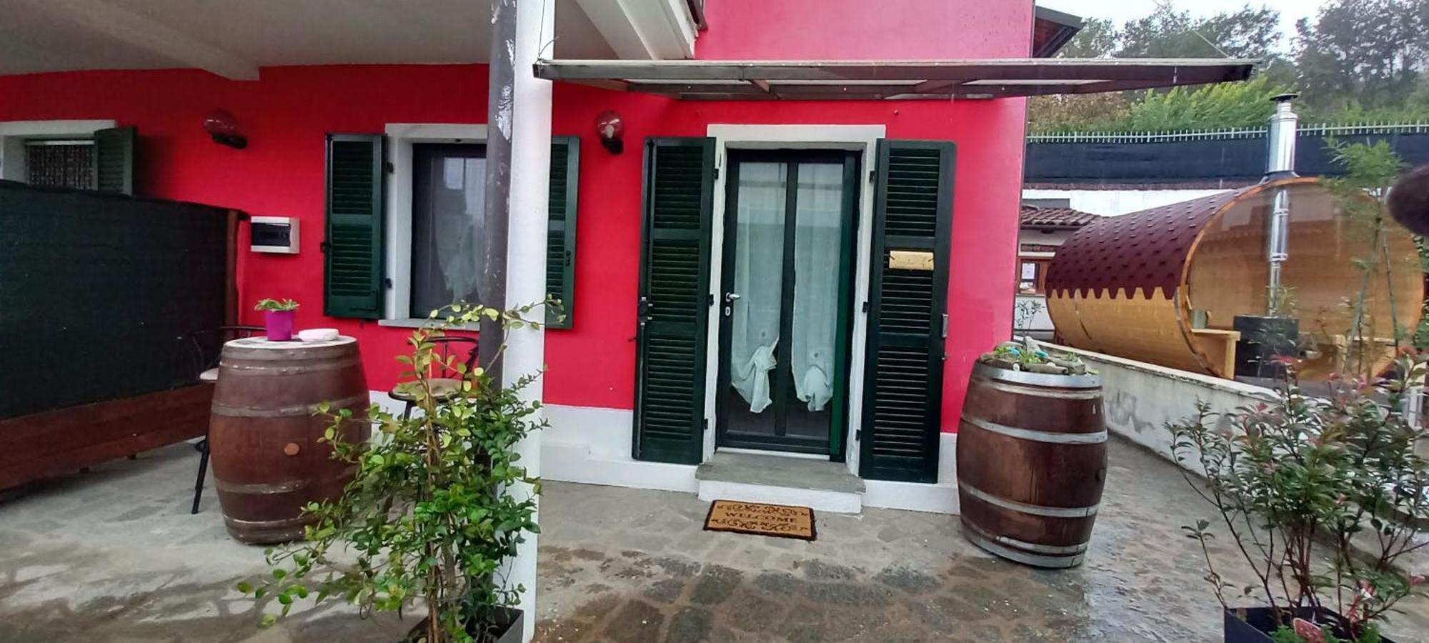 Casa Appartamento Vacanze La Fermata Delle Rondini Castello di Annone Exteriör bild